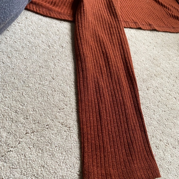 Women's Two Piece Set - Picture 5 of 7